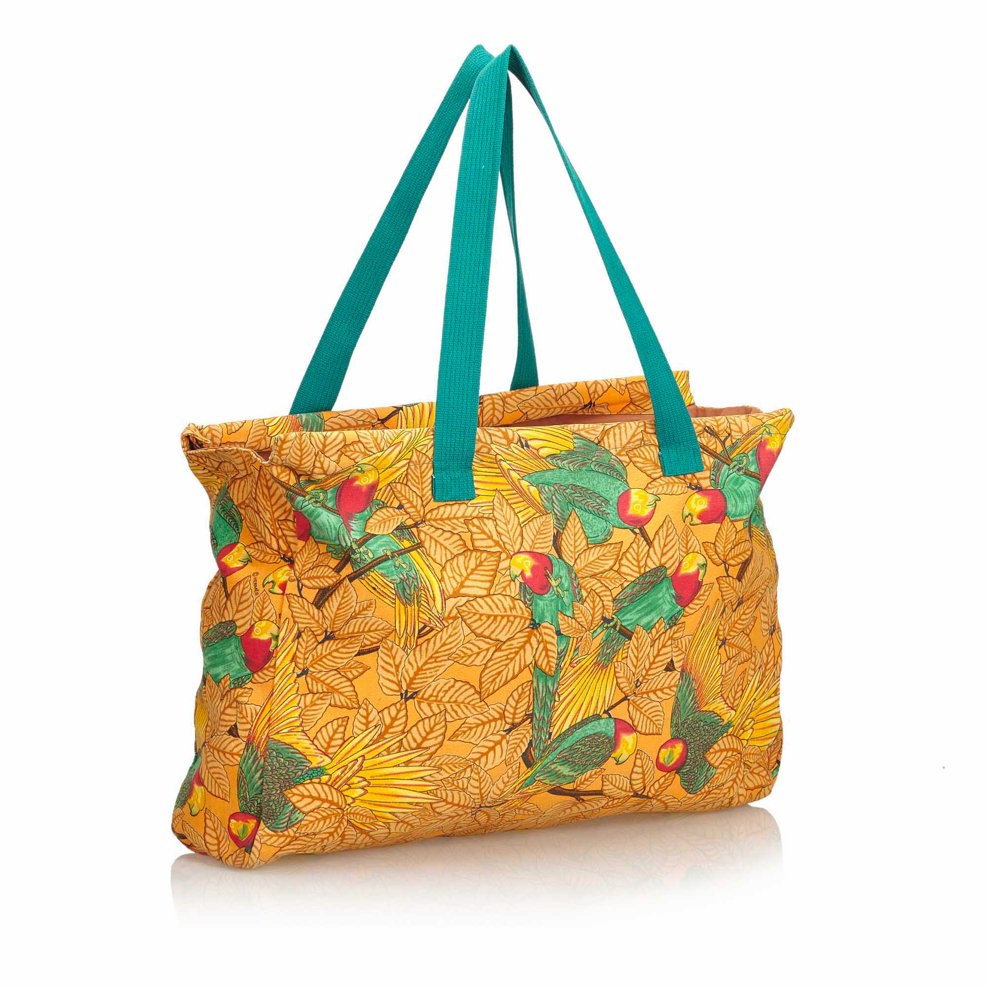 Hermes Printed Canvas Tote Bag, this tote bag features a printed canvas body, flat handles, and an - Image 2 of 10