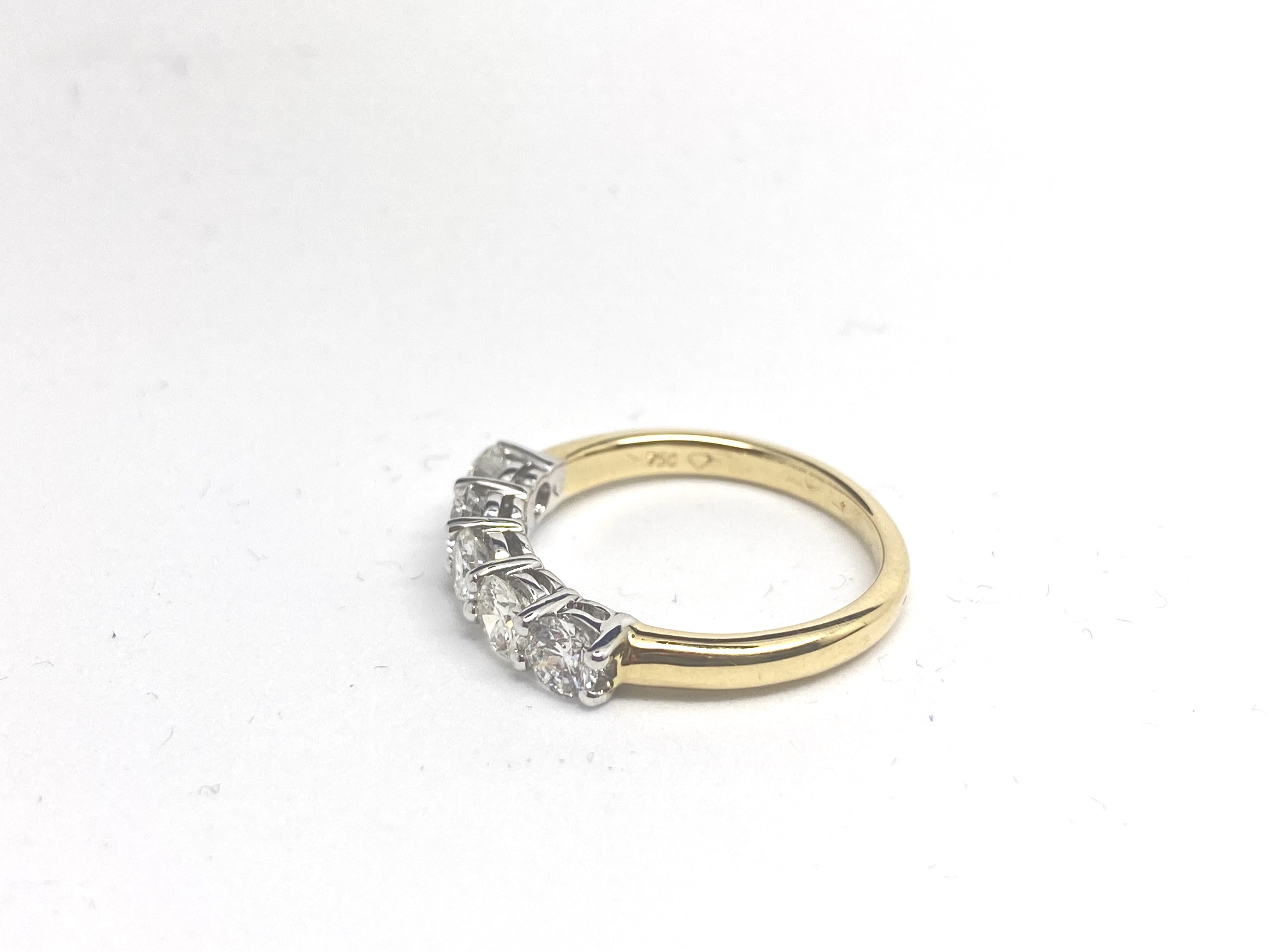 18ct yellow gold 5-stone diamond ring, boxed. Diamonds 1.08ct - Image 2 of 4