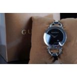 LADIES GUCCI CHIODO WRISTWATCH W/ BOX, circular black guilloche dial with silver hands, 35mm case