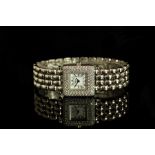 LADIES 18K WHITE GOLD HAPPY SPORT CLASSIC SQUARE DIAMOND BEZEL