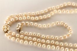 Matching Pearl Necklace and Bracelet, 2 row pearl necklace, both stamped 9ct yellow gold, box clasps