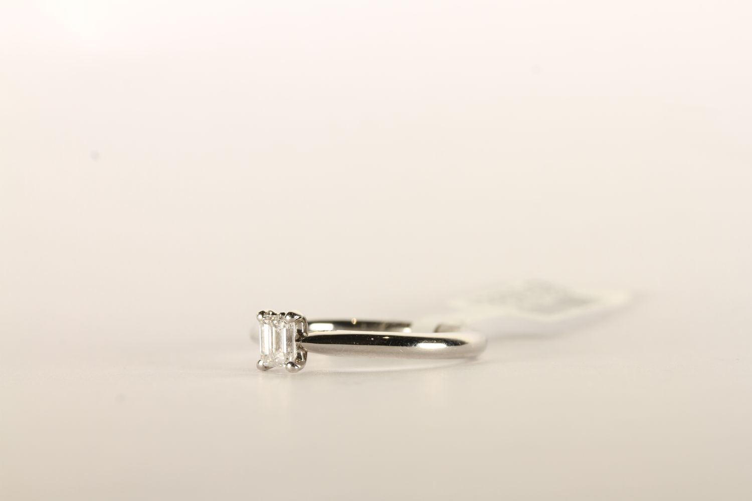 Emerald Cut Diamond Solitaire Ring, set with a sin - Image 2 of 2