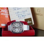 GENTLEMENS OMEGA CONSTELLATION MEGASONIC WRISTWATCH W/ BOX & PAPERS, circular silver dial with