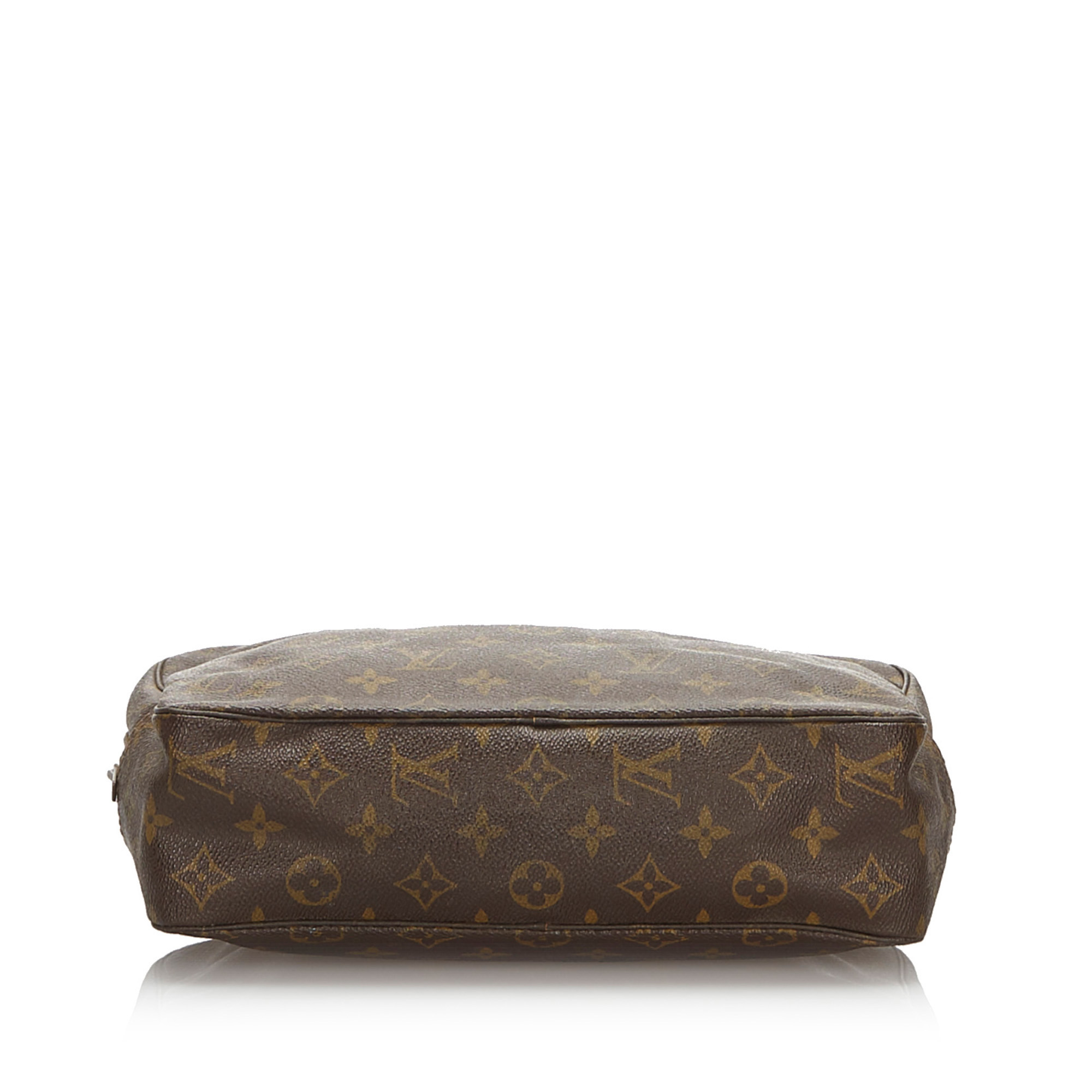 Louis Vuitton Monogram Trousse Toilette 28 Bag, the Trousse Toilette 28 features a monogram canvas - Image 4 of 9