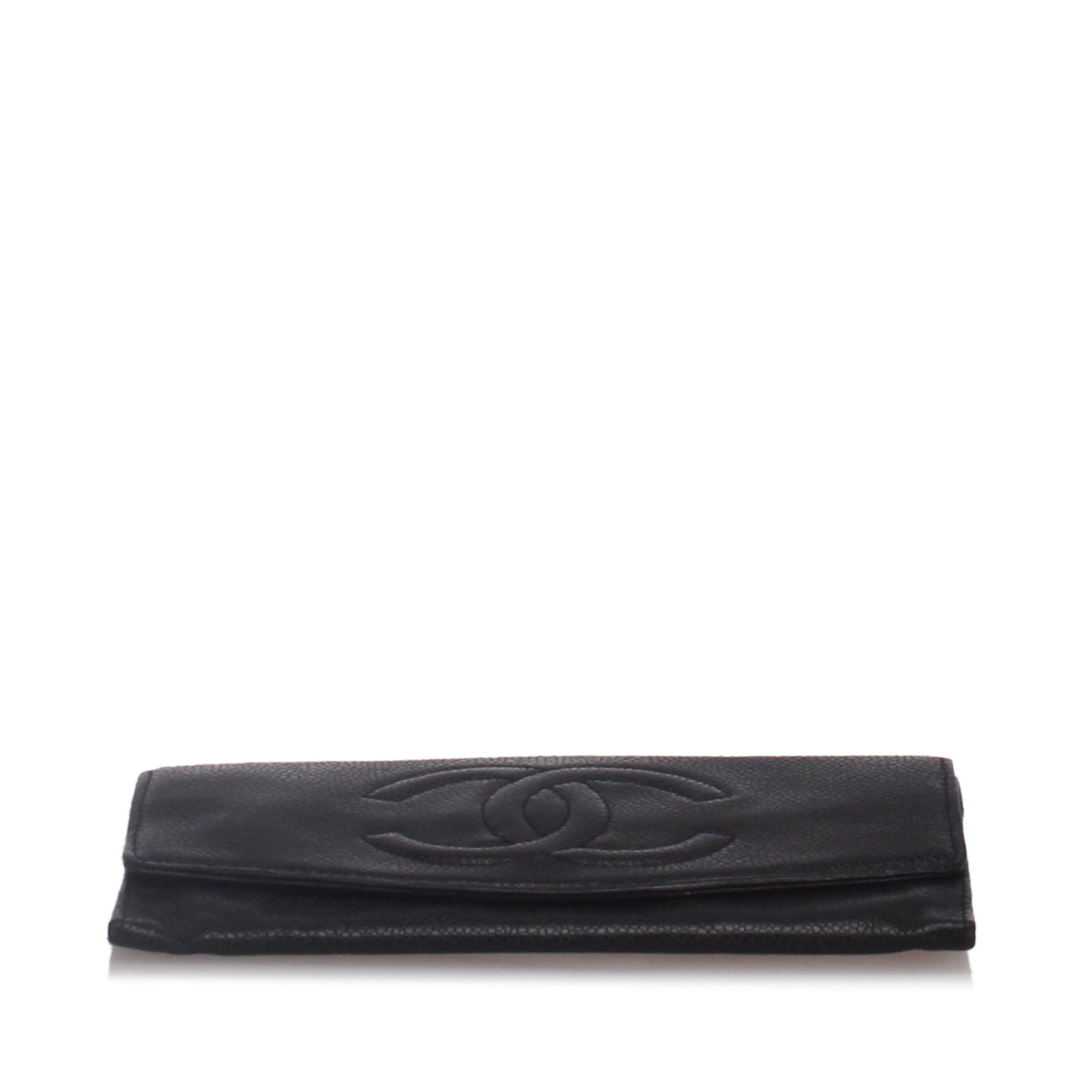 Chanel Caviar Leather Wallet, this wallet features caviar leather body, and a top flap with snap - Image 4 of 10