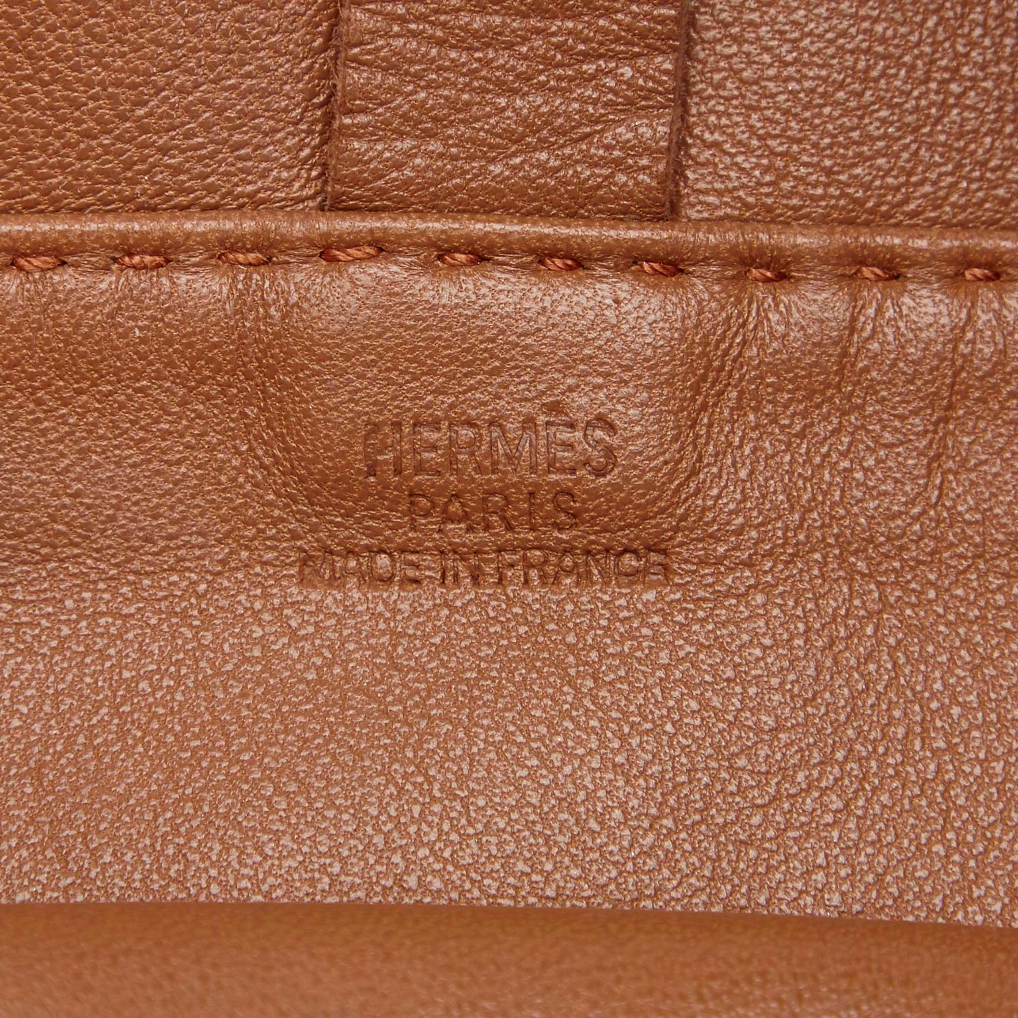 Hermes Leather Clou de Selle Shoulder Bag, the Clou de Selle shoulder bag features a perforated - Image 6 of 8