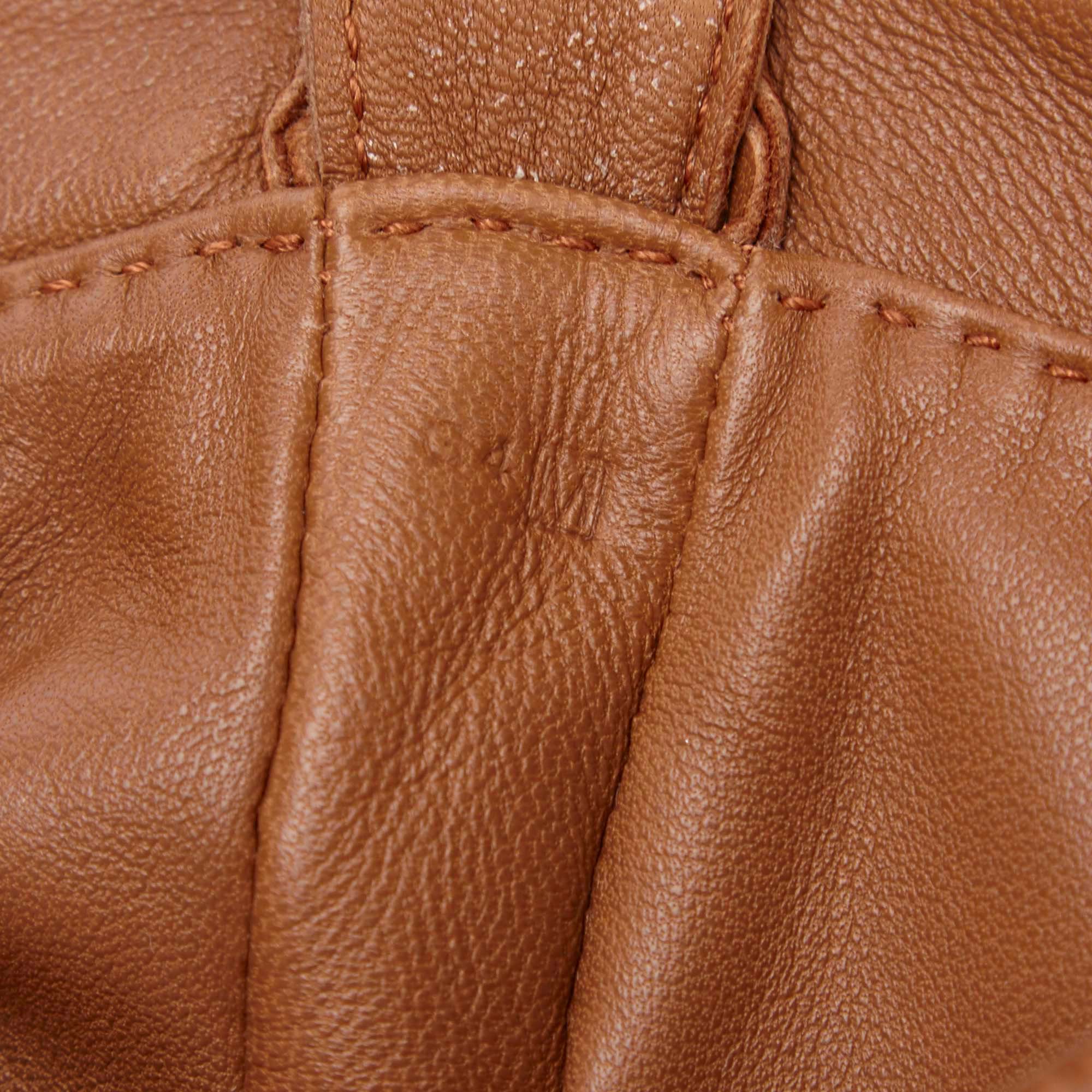 Hermes Leather Clou de Selle Shoulder Bag, the Clou de Selle shoulder bag features a perforated - Image 7 of 8