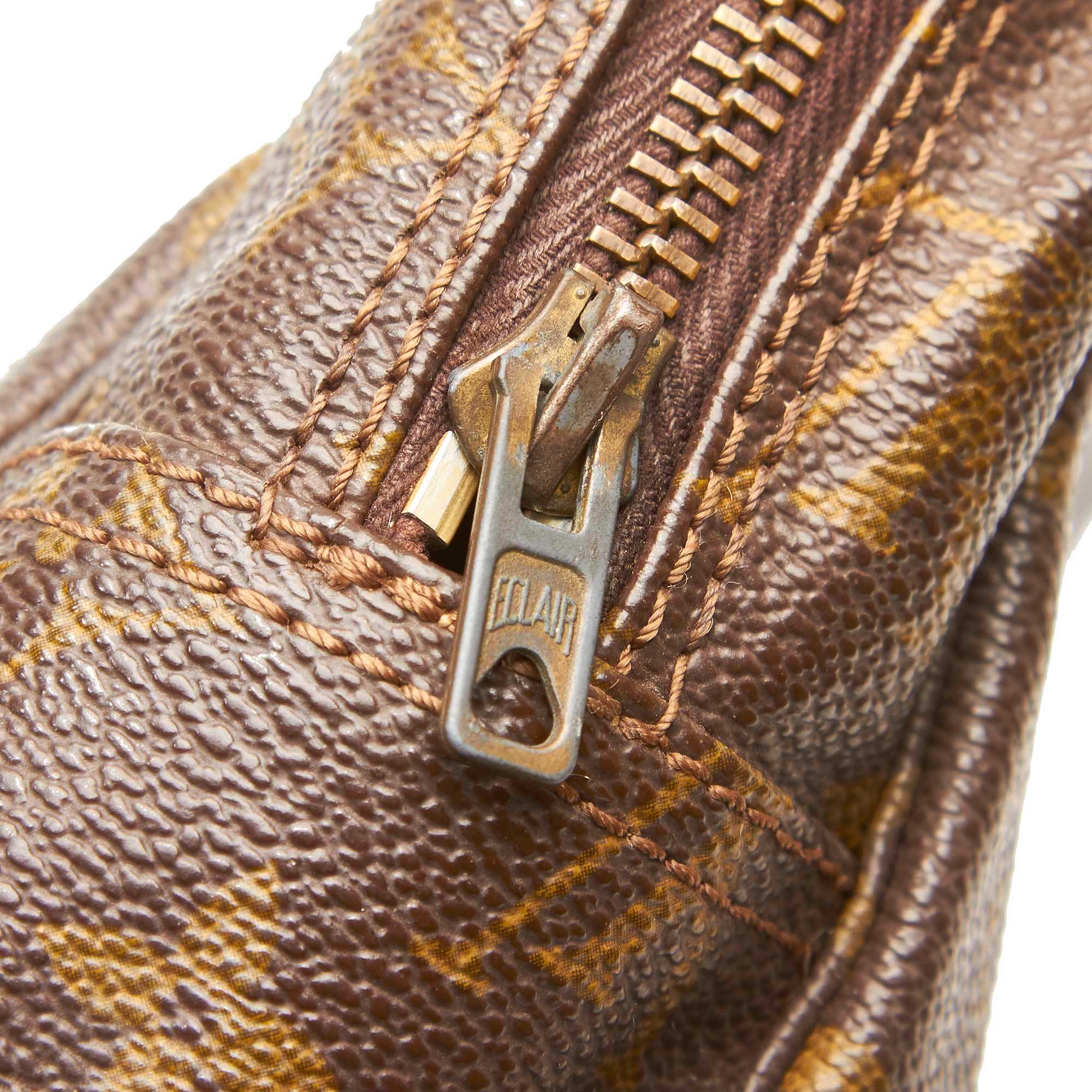 Louis Vuitton Monogram Trousse Toilette 28 Bag, the Trousse Toilette 28 features a monogram canvas - Image 8 of 9