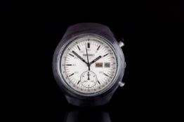 GENTLEMENS SEIKO AUOTMATIC CHRONOGRAPH WRISTWATCH, circular off white dial with baton hour markers