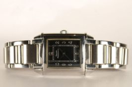 LADIES GIRARD PERREGAUX WRISTWATCH REF 2591, rectangular black dial with arabic numbers, 23mm