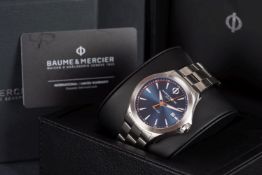 GENTLEMENS BAUME & MERCIER CLIFTON DATE WRISTWATCH W/ BOX & WARRANTY CARD, circular blue two tone