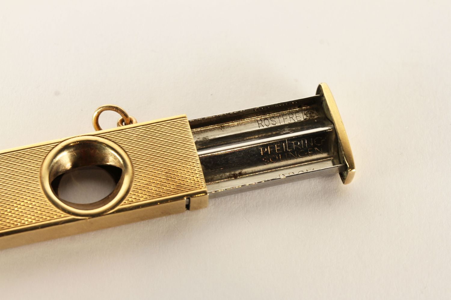Rostfrel Cigar Cutter, stamped 9ct yellow gold, approximate length when closed 5cm. - Image 3 of 4