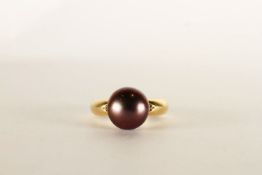 Pearl Ring, pearl measures approximately 10mm x 10.2mm x 8.2mm, yellow metal not hallmarked,