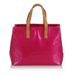 Louis Vuitton Monogram Vernis Reade, the Reade PM features a Vernis leather body, flat leather