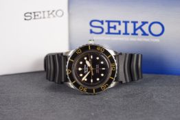 SEIKO FIFTY FIVE FATHOMS AUTOMATIC DIVERS WATCH REF 7S36-04NO WITH BOX AND PAPERS, circular black