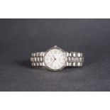 GENTLEMENS LONGINES QUARTZ DATE WRISTWATCH, circular white dial with and silver hour markers and