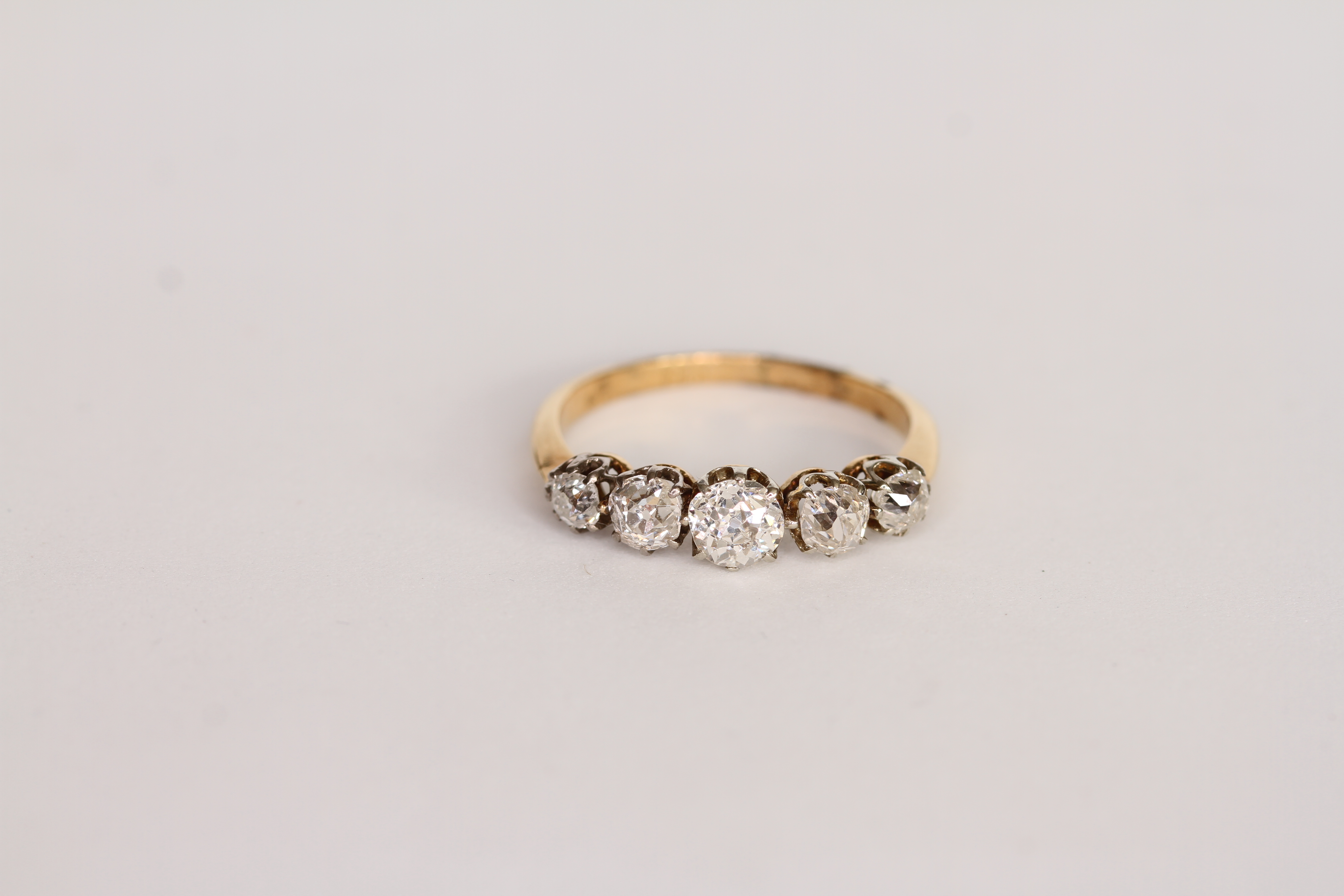 Early 20th C Old Cut Diamond Five Stone Ring, five graduated old cut diamonds, approximately 0.9/0.