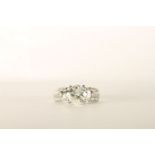 2.70ct Diamond Ring, centre set with 1 round brilliant cut diamond, claw set, shoulders set with