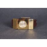 UNUSUAL LADIES PARKER OVERSIZE WRISTWATCH, circular silver dial with gold hour markers and hands,