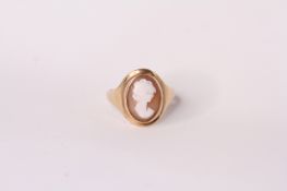 9ct Cameo ring, 3.7g