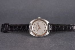 GENTLEMENS JAEGER LE COULTRE CLUB WRISTWATCH, circular grey dial with block hour markers and