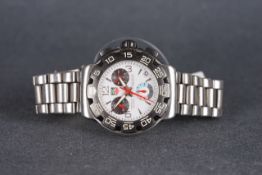 GENTLEMENS TAG HEUER FORMULA 1 CHRONOGRAPH WRISTWATCH, circular white triple register dial with