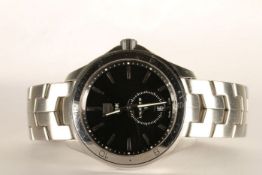 GENTLEMENS TAG LINK CALIBRE 6 WRISTWATCH REF WAT2110, circular black dial with hour markers, date