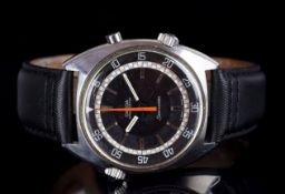 GENTLEMEMS OMEGA SEAMASTER CHRONOSTOP WRISTWATCH REF. 145.008, circular black pie pan dial with