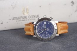 GENTLEMENS UNIVERSAL GENEVE COMPAX AUTOMATIC CHRONOGRAPH WRISTWATCH REF. 898.400 W/ BOX, circular