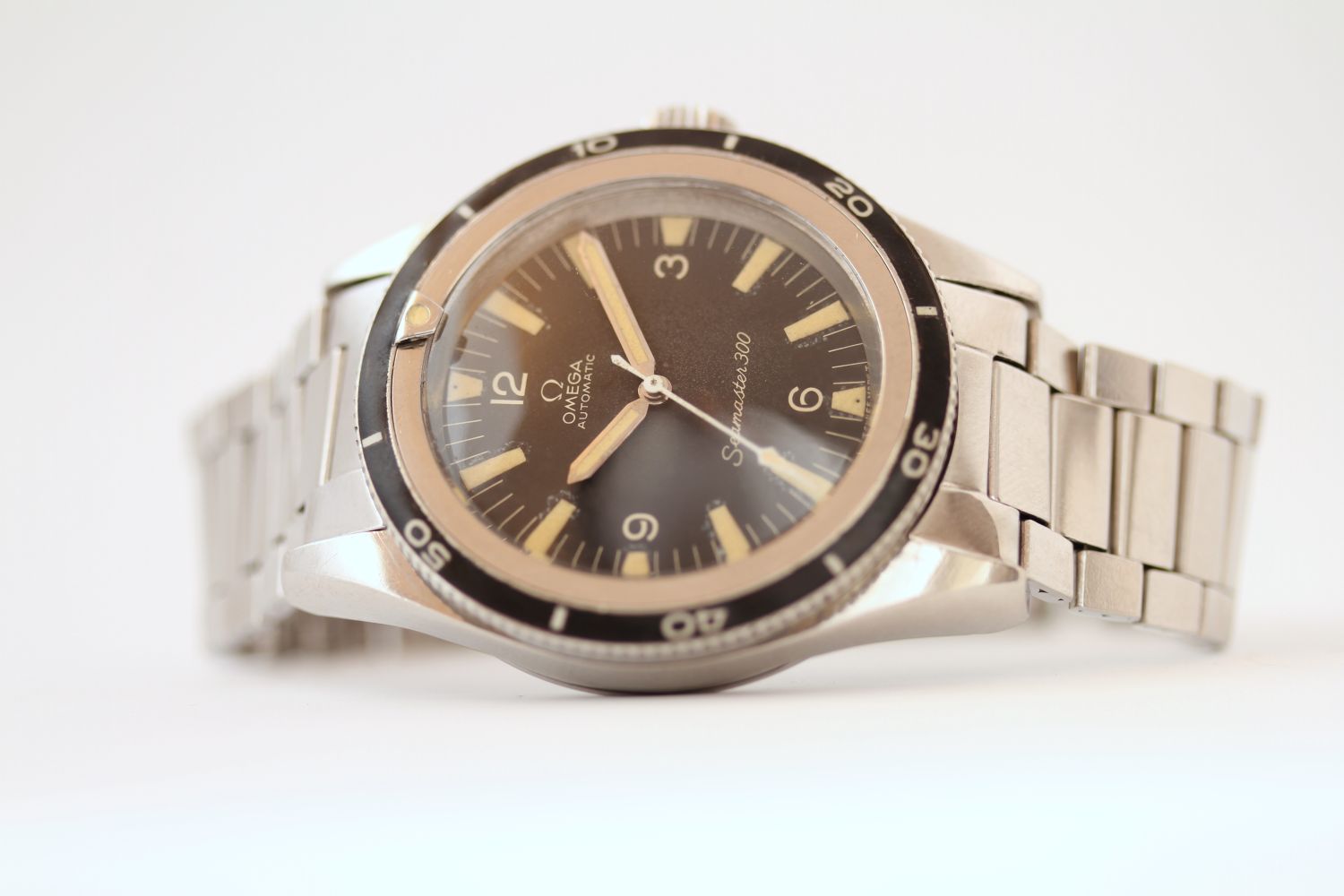 VINTAGE OMEGA SEAMASTER 300 REFERENCE ST 165.014 CIRCA 1964 WITH ARCHIVE PAPERWORK, circular black