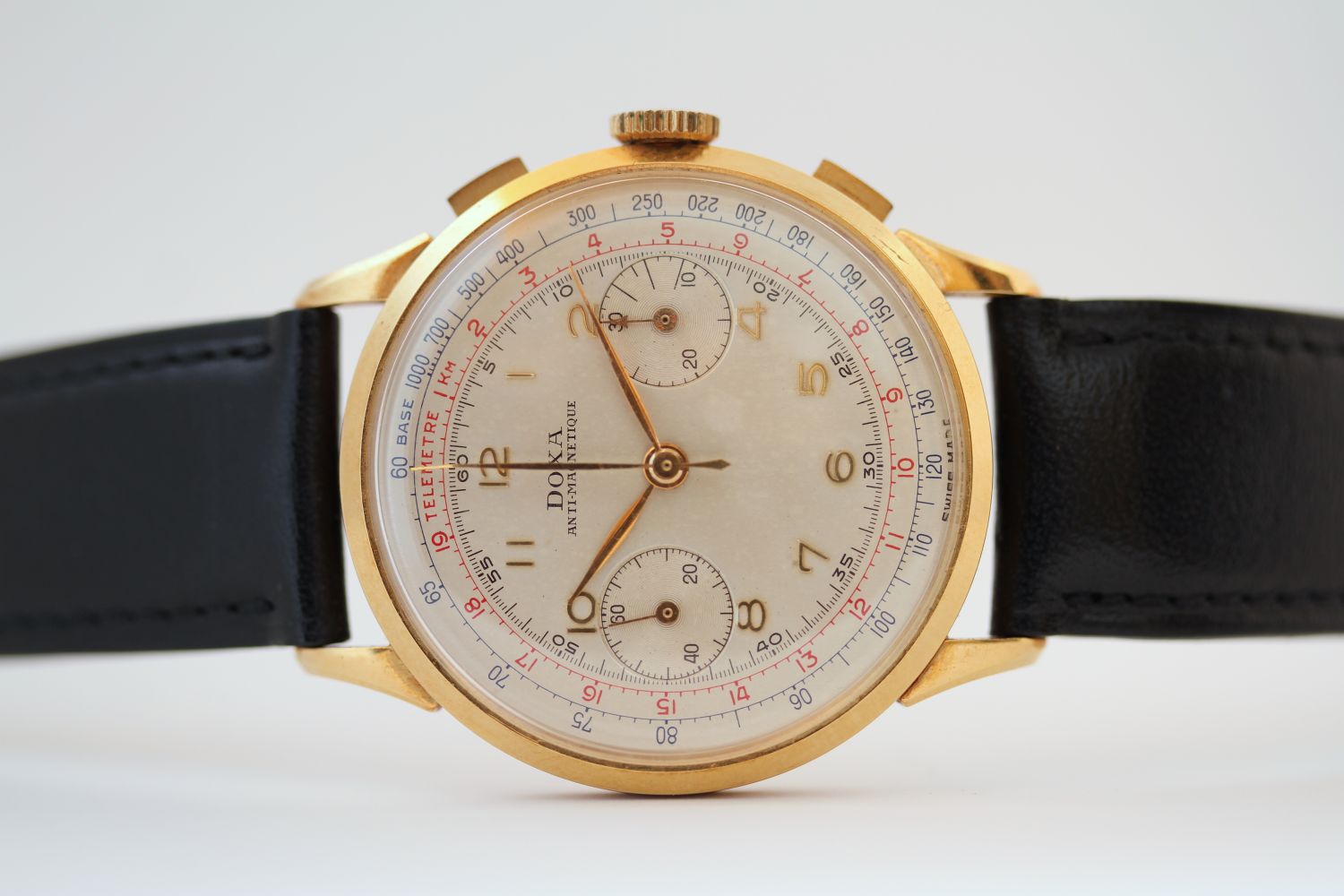 VINTAGE 18ct DOXA CHRONOGRAPH, circualr dial with two subsidary dials, Arabic numeral hour - Image 2 of 6