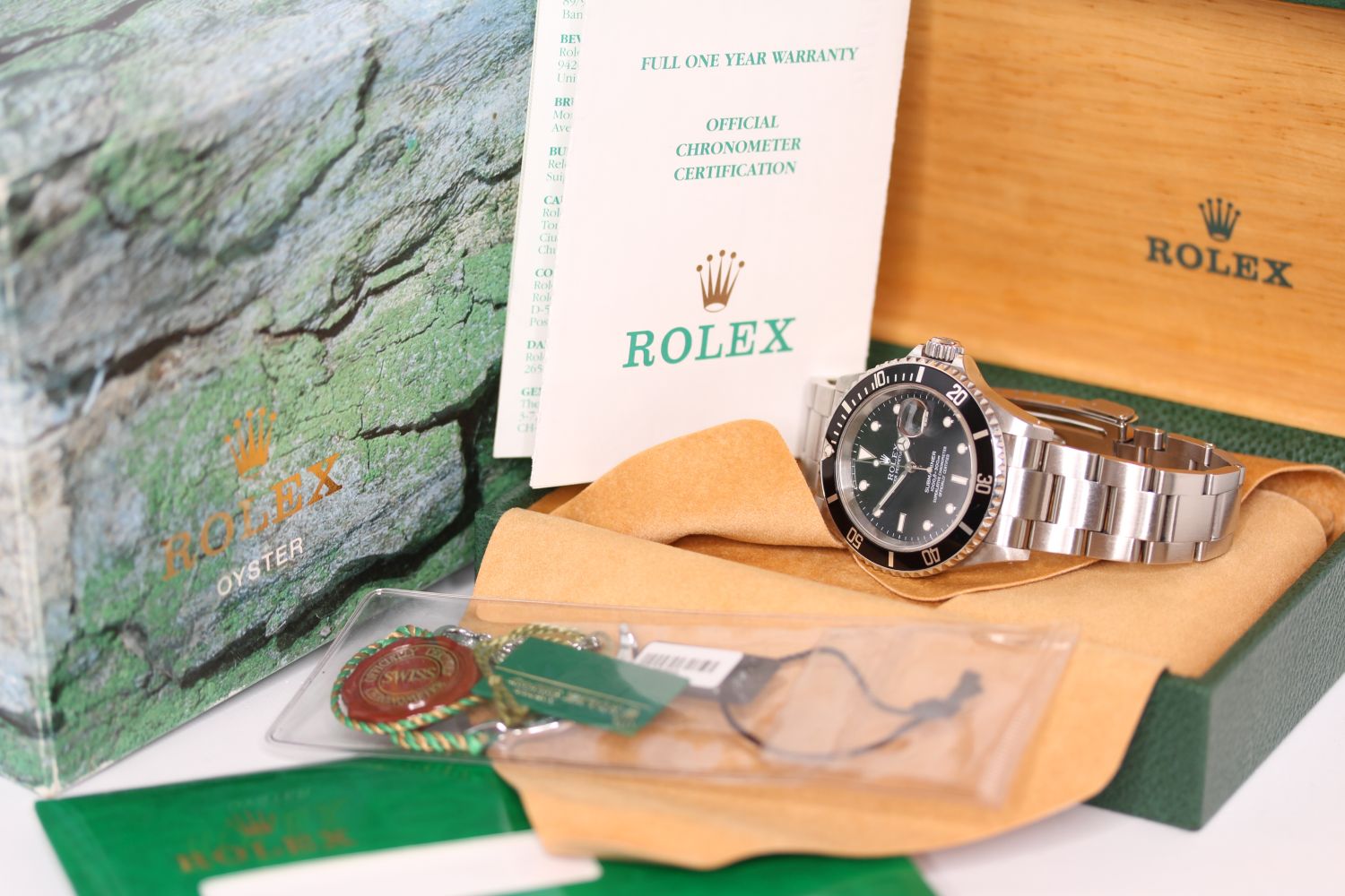 GENTLEMEN'S ROLEX OYSTER PERPETUAL SUBMARINER REFERENCE 16610 WITH BOX AND PAPERS CIRCA 2002,