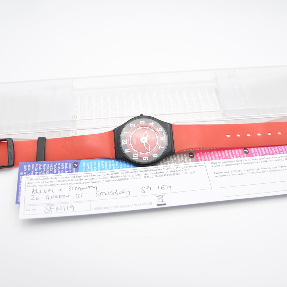 *TO BE SOLD WITHOUT RESERVE* UNISEX SWATCH IN RED, ULTRA THIN QUARTZ WATCH, WITH BOX AND - Image 2 of 3