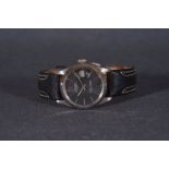 GENTLEMENS ROLEX OYSTER PERPETUAL DATE WRISTWATCH REF. 1500 CIRCA 1969, circular black dial with