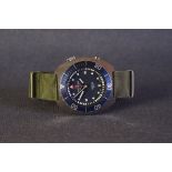 GENTLEMENS AQUASTAR BENTHOS 500 GENEVE SA DIVERS WRISTWATCH CIRCA 1960s, circular navy blue dial