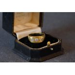 18CT GOLD THREE STONE DIAMOND RING W/ BOX, an 18ct gold ring set with three diamonds, the ring comes