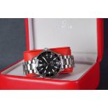 GENTLEMENS OMEGA SEAMASTER PROFESSIONAL CHRONOMETER DATE JAMES BOND WRISTWATCH W/ BOX & BOOKLET,