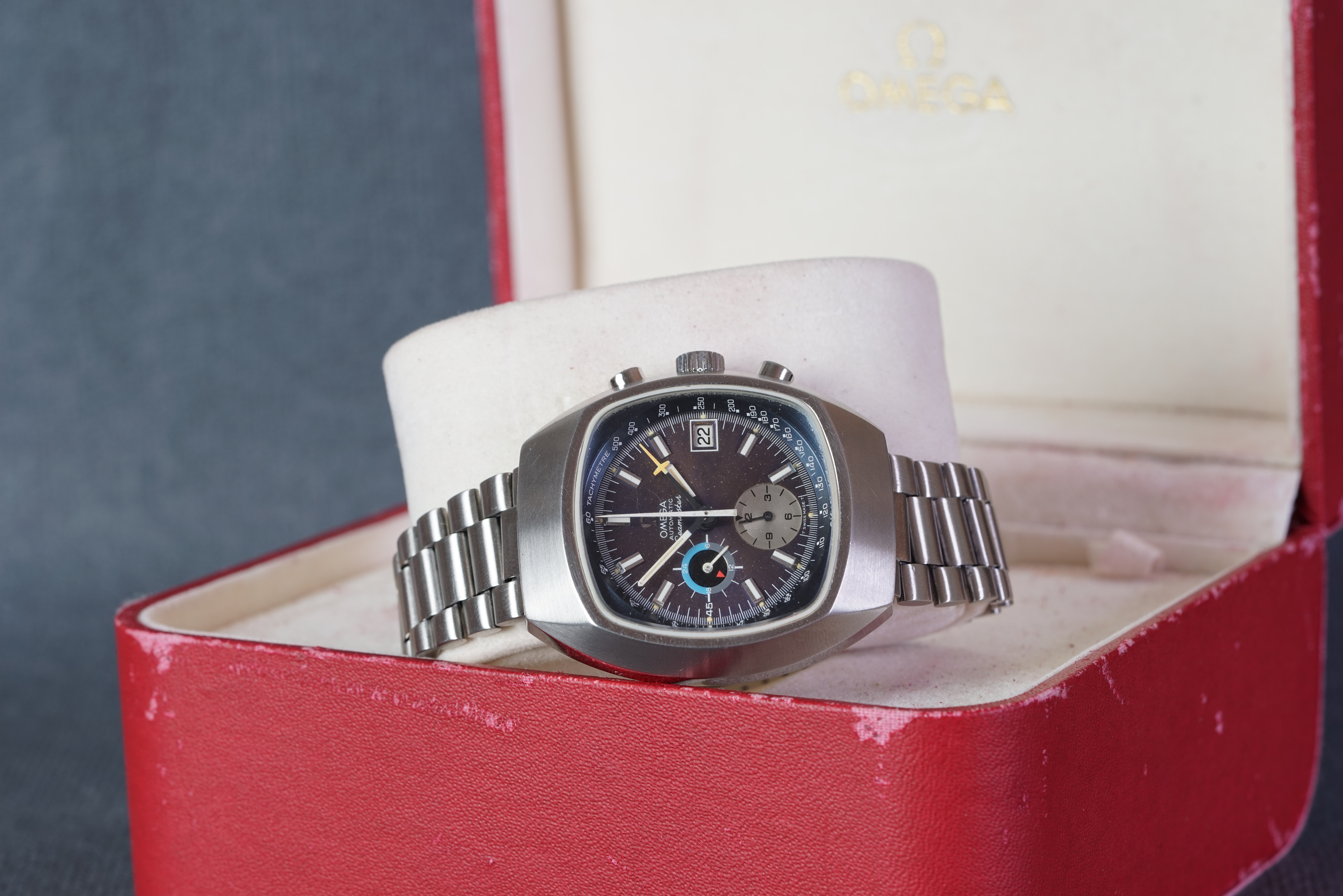 GENTLEMENS OMEGA AUTOMATIC SEAMASTER 'JEDI' CHRONOGRAPH WRISTWATCH W/ BOX  REF.176005, circular pu