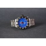 GENTLEMENS TAG HEUER FORMULA 1 DATE WRISTWATCH, circular blue dial with silver hour markers and