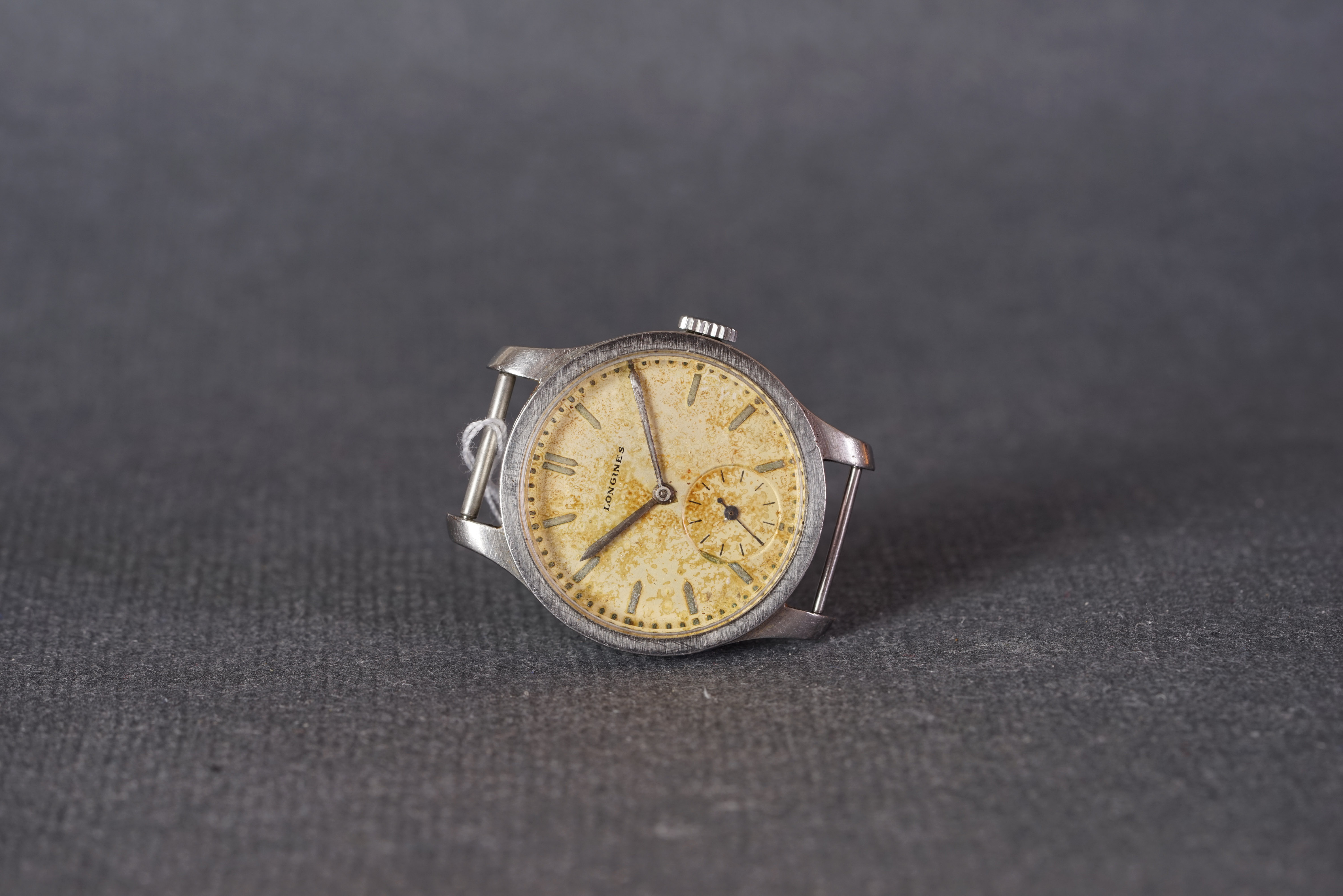 GENTLEMENS LONGINES CALATRAVA WRISTWATCH CIRCA 1937 - 1938, circular patina dial with pencil hour