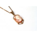 18ct Cameo Necklace, shell cameo 14x10mm, yellow gold frame and bail, stamped 750, gold plated