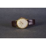 GENTLEMENS JAEGER LE COULTRE 18CT GOLD WRISTWATCH REF. 2285 CIRCA 1960s, circular cream dial with