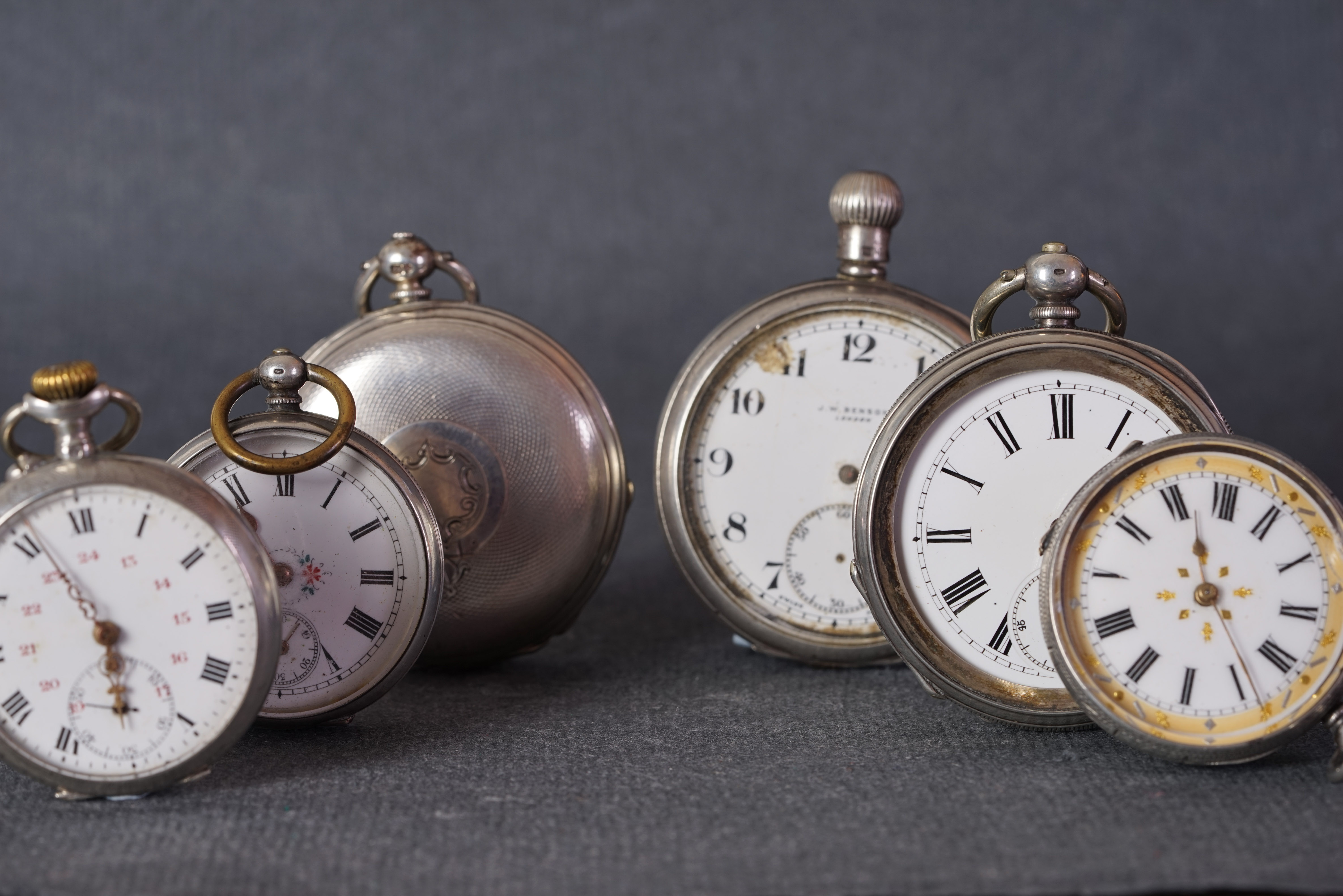 GROUP OF VINTAGE SILVER POCKET WATCHES INCL J W BENSON, a group of 6 vintage pocket watches, all