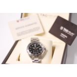 GENTLEMENS TAG HEUER FORMULA 1 CALIBRE 6 WRISTWATCH REF WAZ2110 W/BOX & PAPERS, circular black