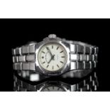 LADIES VACHERON CONSTANTIN OVERSEAS WRISTWATCH, circular silver dial with silver hour markers and