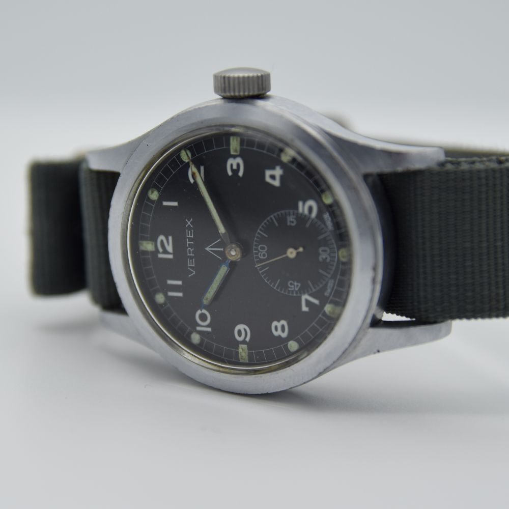 GENTLEMAN'S VINTAGE 1945 VERTEX WWW DIRTY DOZEN BRITISH ARMY WORLD WAR 2, BROAD ARROW DIAL, - Image 5 of 7