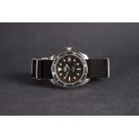 GENTLEMENS HEUER MONNIN QUARTZ DIVERS WRISTWATCH 844 CIRCA 1979, circular black dial with green lume