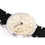 GENTLEMENS VINTAGE BREITLING CHRONOGRAPH WRISTWATCH, circular silver dial with arabic numbers,