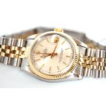 MID-SIZE VINTAGE ROLEX DATEJUST REFERENCE 68273 W/BOX, circular silver dial with applied baton