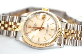 MID-SIZE VINTAGE ROLEX DATEJUST REFERENCE 68273 W/BOX, circular silver dial with applied baton